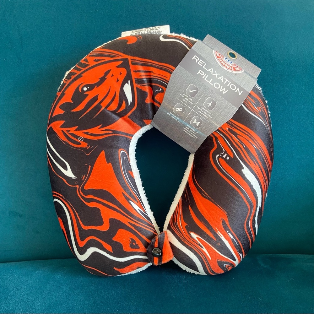 Oregon State University Beavers Neck Pillow